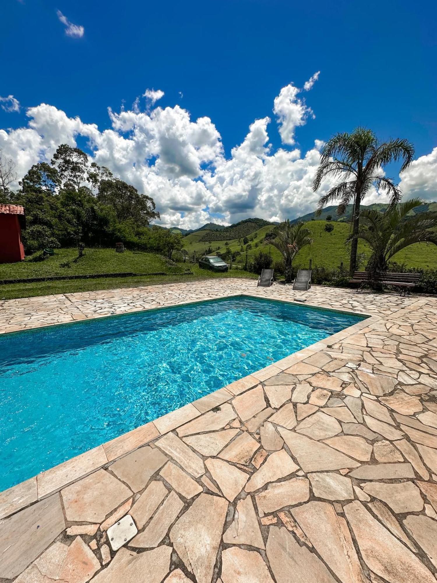 Pousada E Restaurante Casarao Passa Quatro Luaran gambar
