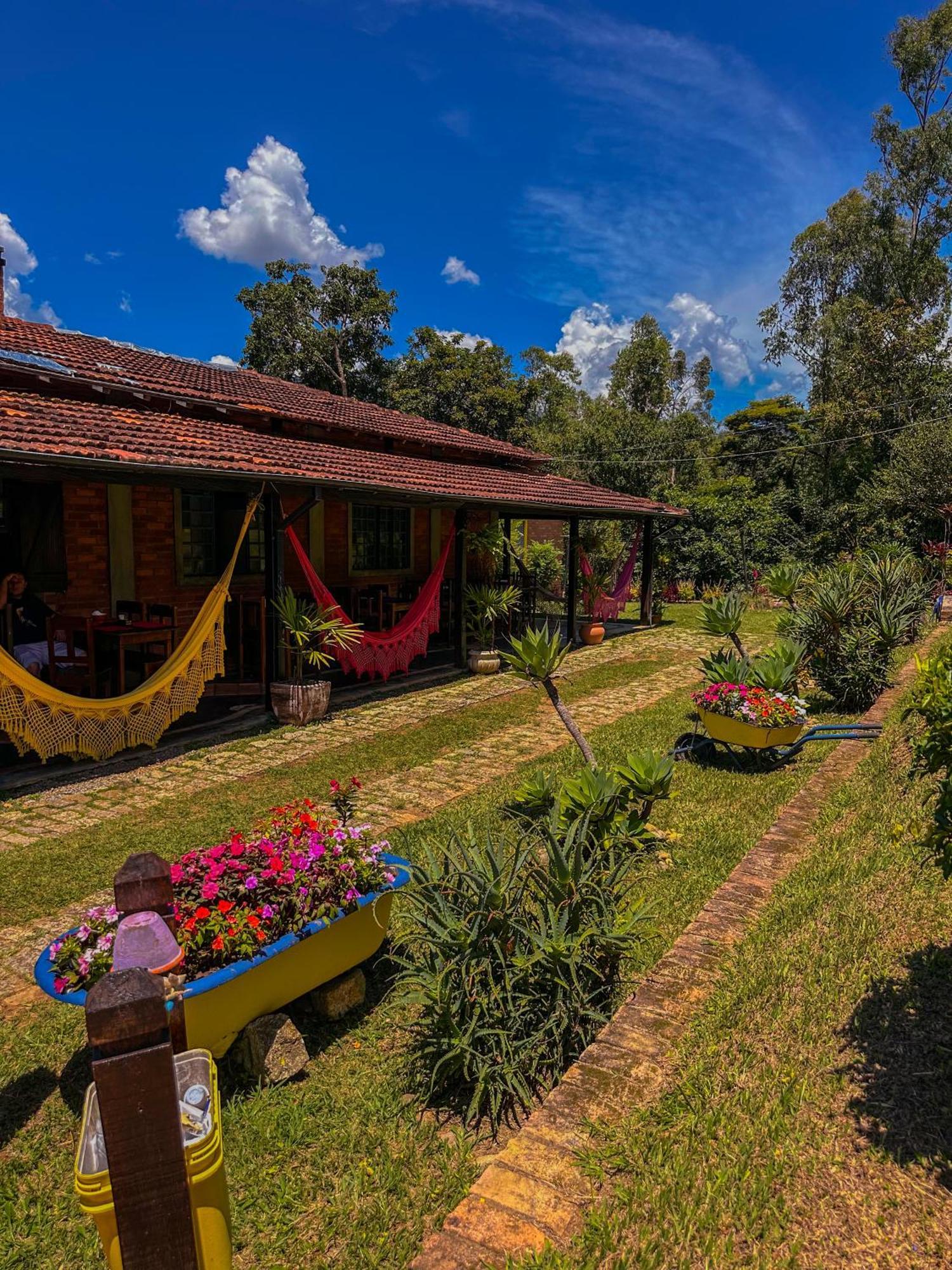Pousada E Restaurante Casarao Passa Quatro Luaran gambar
